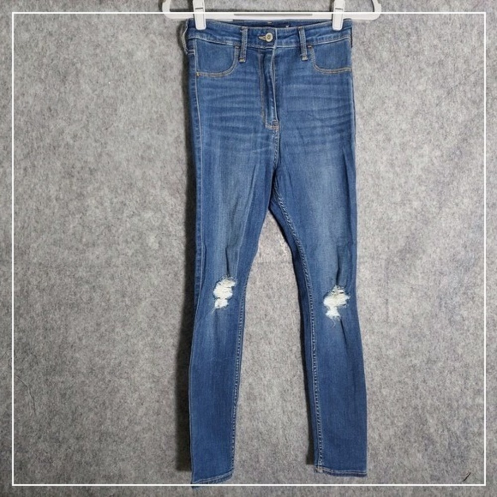 Hollister Women Jeans 3 Short High Jegging Distressed Trashed Stonewash Stretch